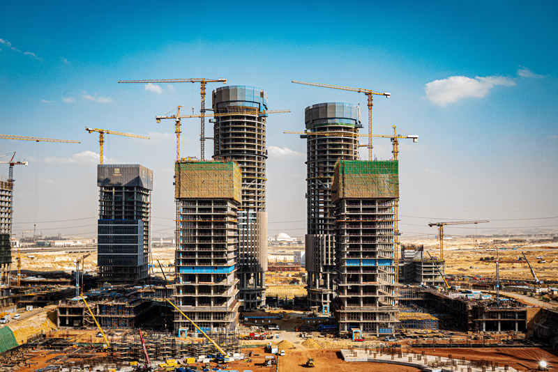 Construcciones en altura con lonas - Foto de Youssef Abdelwahab en Unsplash