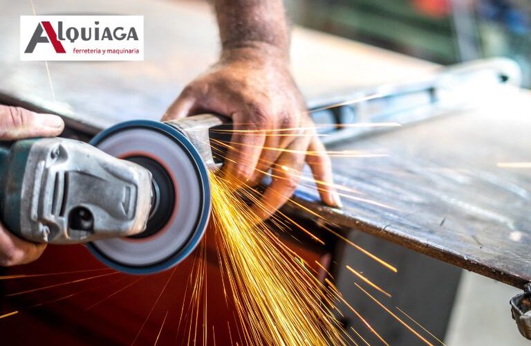 Amoladora trabajando